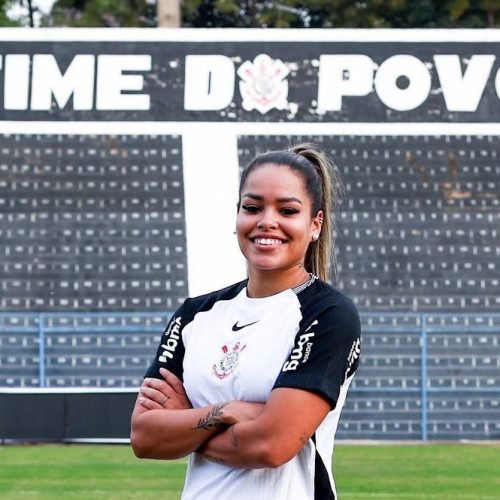 “PREPARADA PARA ARREBENTAR”