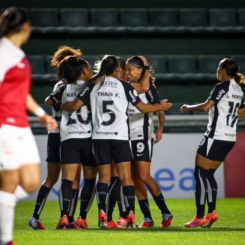 Partida entre Santa Fe x Corinthians, realizado esta noite no Estádio Florencio Sola, jogo válido pela Conmebol Libertadores Feminina 2025. Buenos Aires / Argentina - 08/10/2025. Foto: ©Rodrigo Gazzanel / Ag. Corinthians